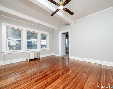 33 Seaview Avenue - Photo Thumbnail 16