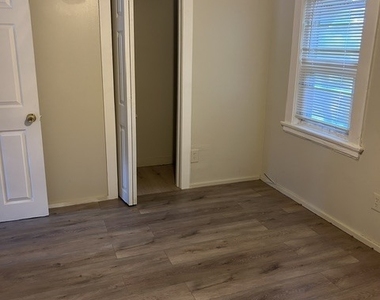 1426 Highland Avenue - Photo Thumbnail 9