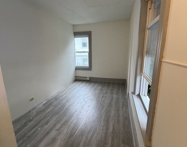 84 Putnam Street - Photo Thumbnail 6