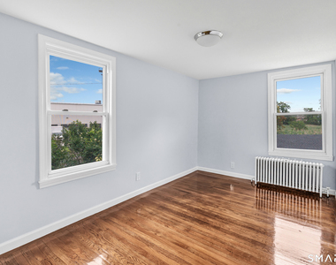 25 Myrtle Street - Photo Thumbnail 17