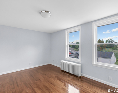 25 Myrtle Street - Photo Thumbnail 15