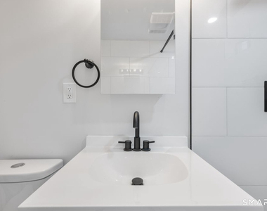 77 Alexander Avenue - Photo Thumbnail 8