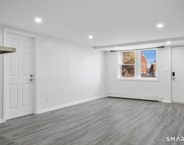 77 Alexander Avenue - Photo Thumbnail 4