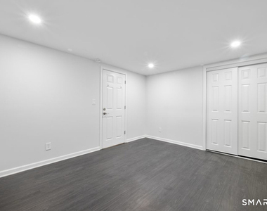 77 Alexander Avenue - Photo Thumbnail 15