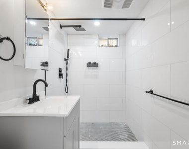 77 Alexander Avenue - Photo Thumbnail 9