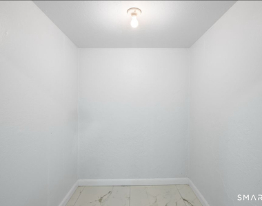 77 Alexander Avenue - Photo Thumbnail 11