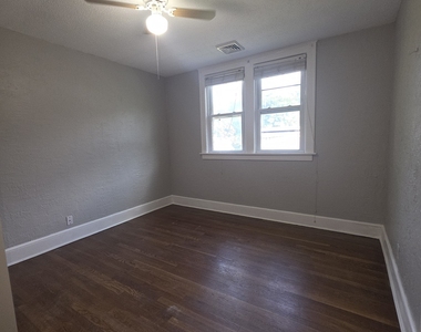 311 Farmington Avenue - Photo Thumbnail 10