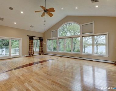 501 Highland Street - Photo Thumbnail 4