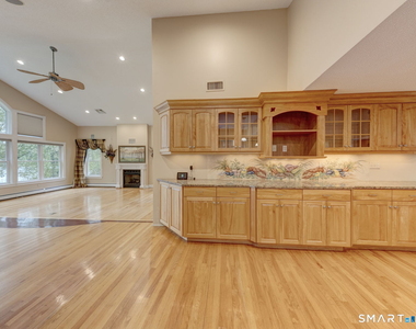 501 Highland Street - Photo Thumbnail 9