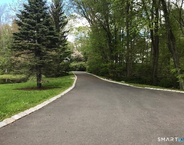 51 Continental Drive - Photo Thumbnail 14