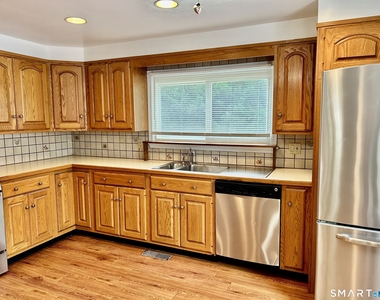 478 Judd Street - Photo Thumbnail 1