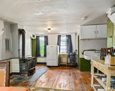 457 Roode Road - Photo Thumbnail 14