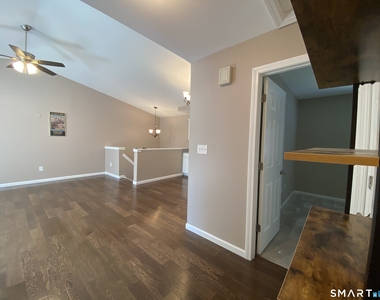 83 Myrtle Street - Photo Thumbnail 8