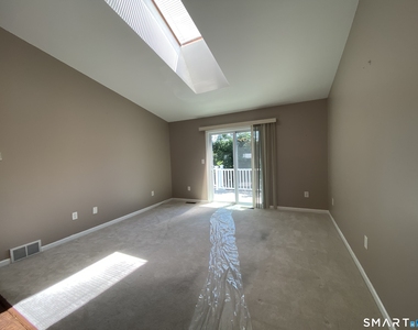 83 Myrtle Street - Photo Thumbnail 7