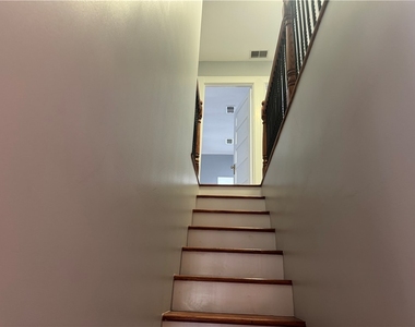 703 Saint James St - Photo Thumbnail 42