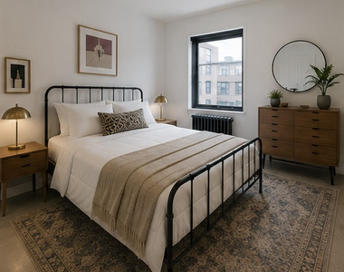 320 East 46th Street - Photo Thumbnail 3