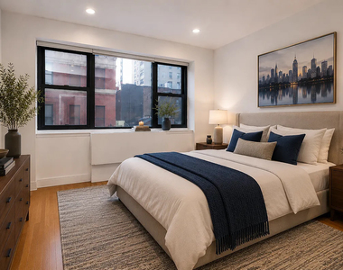 230 East 30th Street - Photo Thumbnail 7