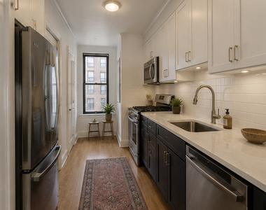 213 East 37th Street - Photo Thumbnail 1