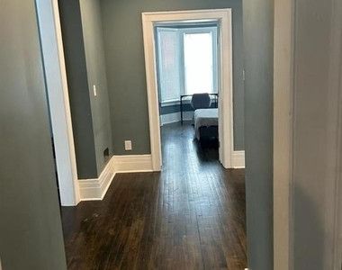 942 Euclid Avenue - Photo Thumbnail 5