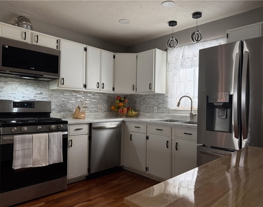 112 Central Drive - Photo Thumbnail 15