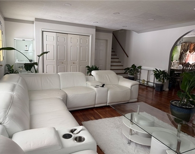 112 Central Drive - Photo Thumbnail 12