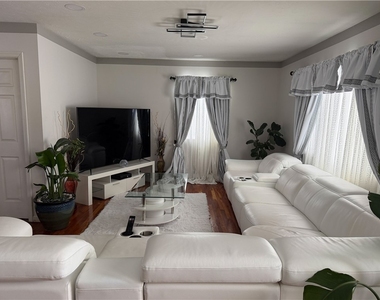 112 Central Drive - Photo Thumbnail 10