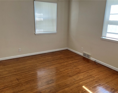 50 Golf Avenue - Photo Thumbnail 7