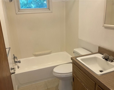 50 Golf Avenue - Photo Thumbnail 11