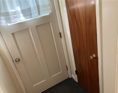 50 Golf Avenue - Photo Thumbnail 5