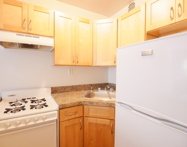 157 East 85th Street - Photo Thumbnail 8