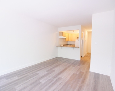 157 East 85th Street - Photo Thumbnail 3