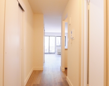 157 East 85th Street - Photo Thumbnail 2