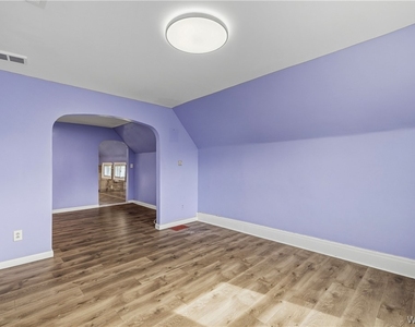 25 Parkridge Avenue - Photo Thumbnail 13