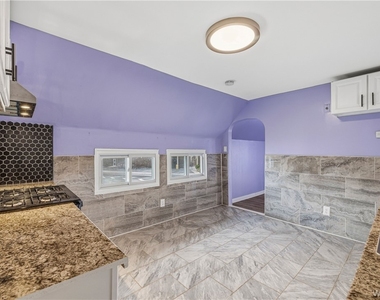 25 Parkridge Avenue - Photo Thumbnail 3