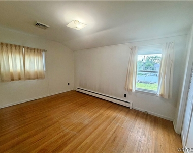 119 Kaymar Drive - Photo Thumbnail 7