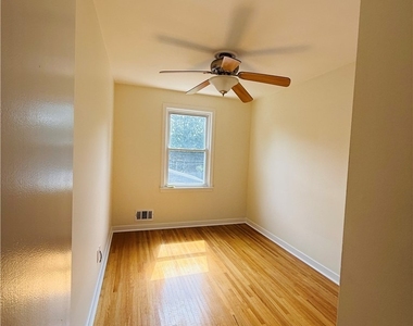 113 Argyle Avenue - Photo Thumbnail 18