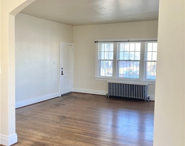 260 Summer Street - Photo Thumbnail 4