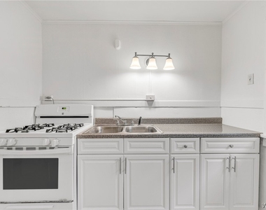 2555 Main Street - Photo Thumbnail 18