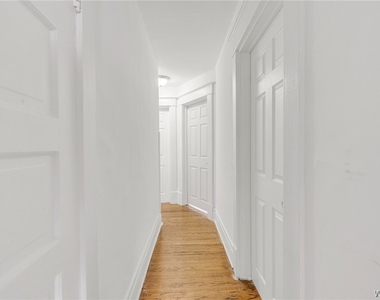 2555 Main Street - Photo Thumbnail 28