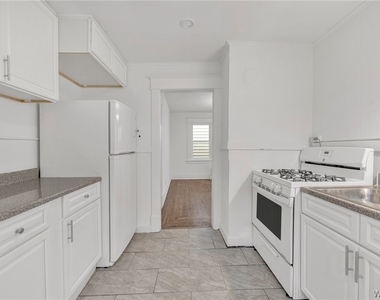 2555 Main Street - Photo Thumbnail 14