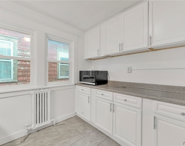 2555 Main Street - Photo Thumbnail 13