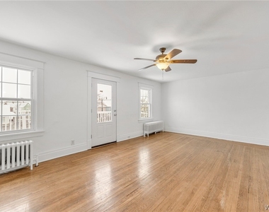 2555 Main Street - Photo Thumbnail 7