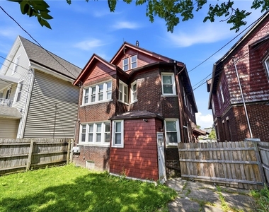 2555 Main Street - Photo Thumbnail 37