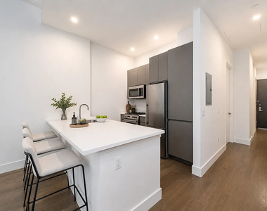 429 East 52nd Street - Photo Thumbnail 2
