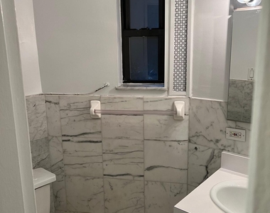 East 84th Street - Photo Thumbnail 2
