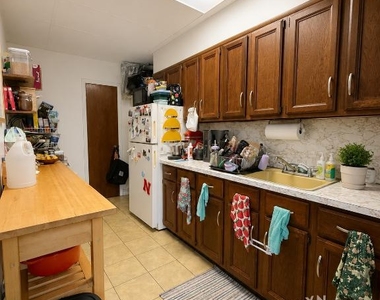276 Degraw Street - Photo Thumbnail 2