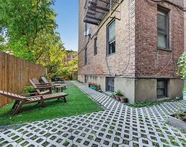 960 Sterling Place - Photo Thumbnail 4