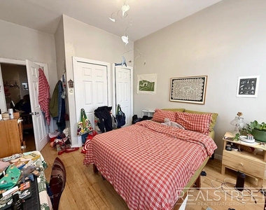 196 Utica Avenue - Photo Thumbnail 7