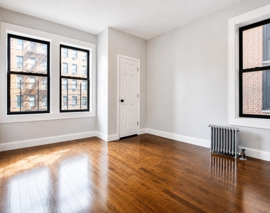 518 West 204th Street - Photo Thumbnail 4