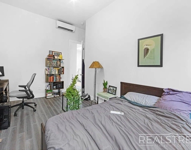 416 Rogers Avenue - Photo Thumbnail 7